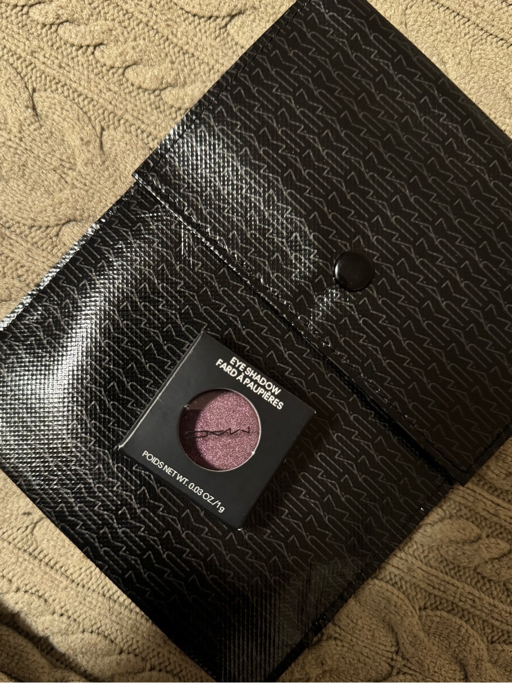 MAC Glitter Single Eyeshadow Compact - CAN’T STOP WON’T STOP